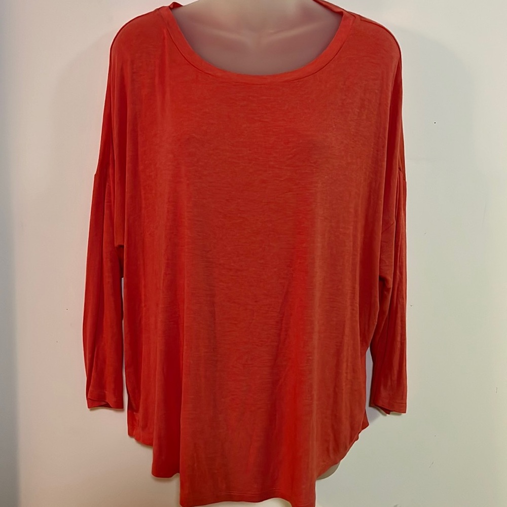 Loft T-shirt Women's Size L Long Sleeve Rayon Knit Scoop Neck Tunic Tee
